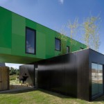 CROSSBOX BY CGARCHITECTES – SHIPPING CONTAINER HOME