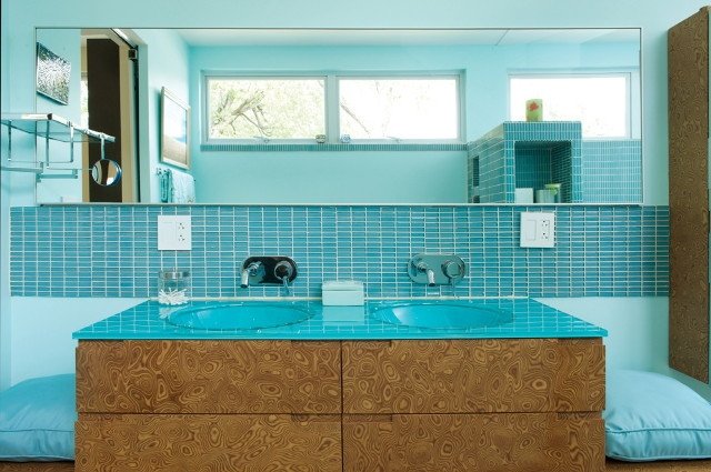 A Home Contained Kansas City Shipping Container Home