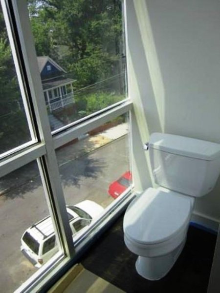 THE ATLANTA SHIPPING CONTAINER HOUSE 2.0 USA.