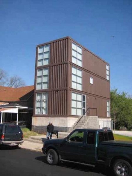 THE ATLANTA SHIPPING CONTAINER HOUSE 2.0 USA.