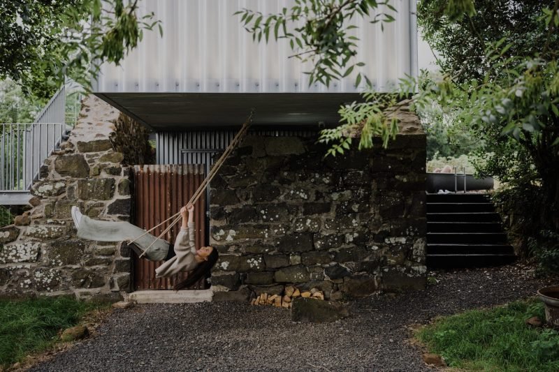 Barneys Ruins by Patrick Bradley: A Sustainable Shipping Container Home in Northern