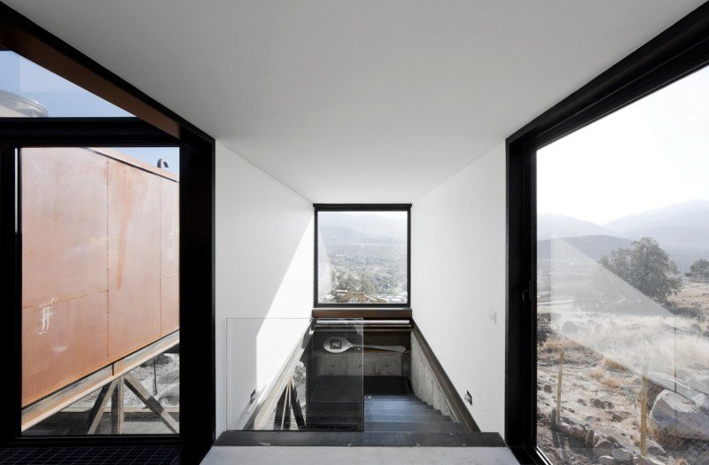 CATERPILLAR HOUSE - Shipping Eco Container Home