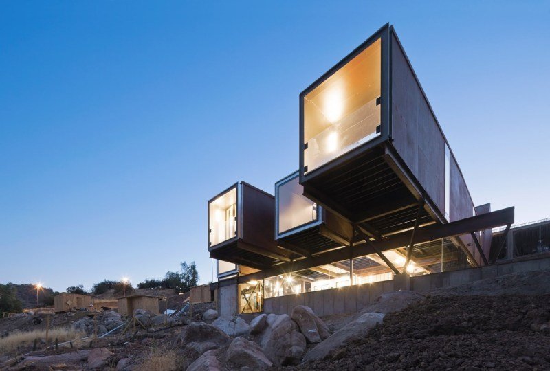 CATERPILLAR HOUSE - Shipping Eco Container Home