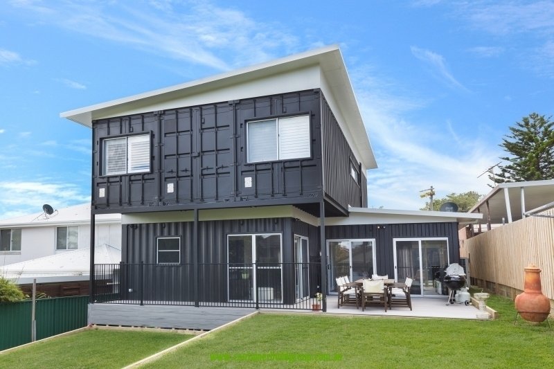 CRONULLA 2 STOREY SHIPPING CONTAINER HOME