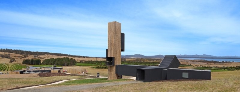 Devil’s Corner Cellar Door, Lookout &amp; Market. Tasmania, Australia.