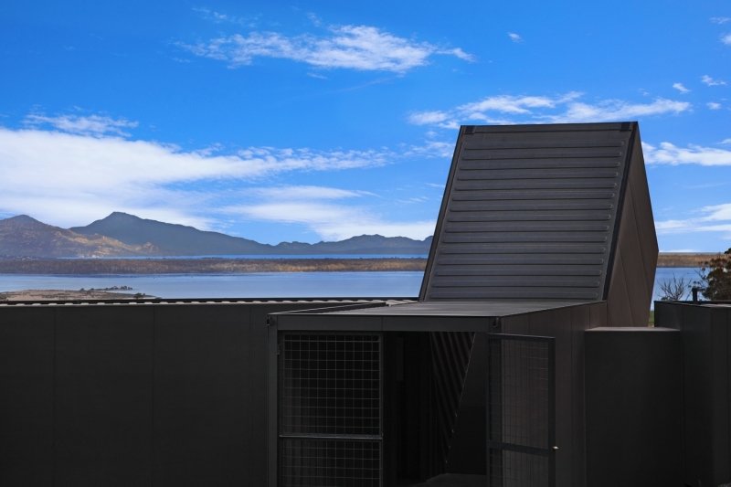 Devil’s Corner Cellar Door, Lookout &amp; Market. Tasmania, Australia.