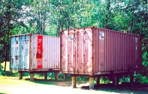 Holyoke Cabin: Off-Grid Shipping Container Home in Duluth, Minnesota