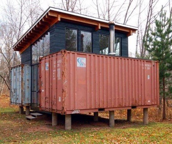 Holyoke Cabin: Off-Grid Shipping Container Home in Duluth, Minnesota
