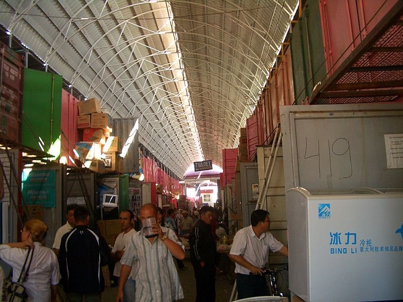 7,000 Shipping Containers Used to Create Bazaar in Kyrgyzstan