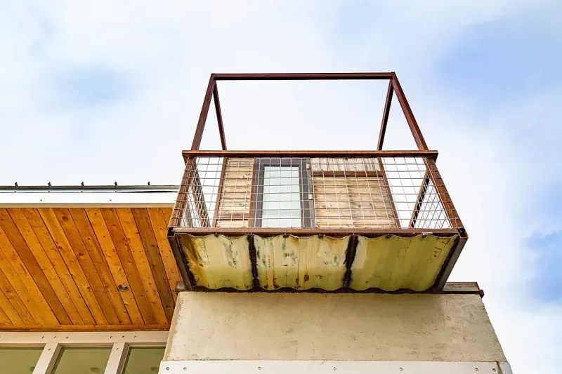 Mad Max Meets Fallout: A Texas Container Home Like No Other