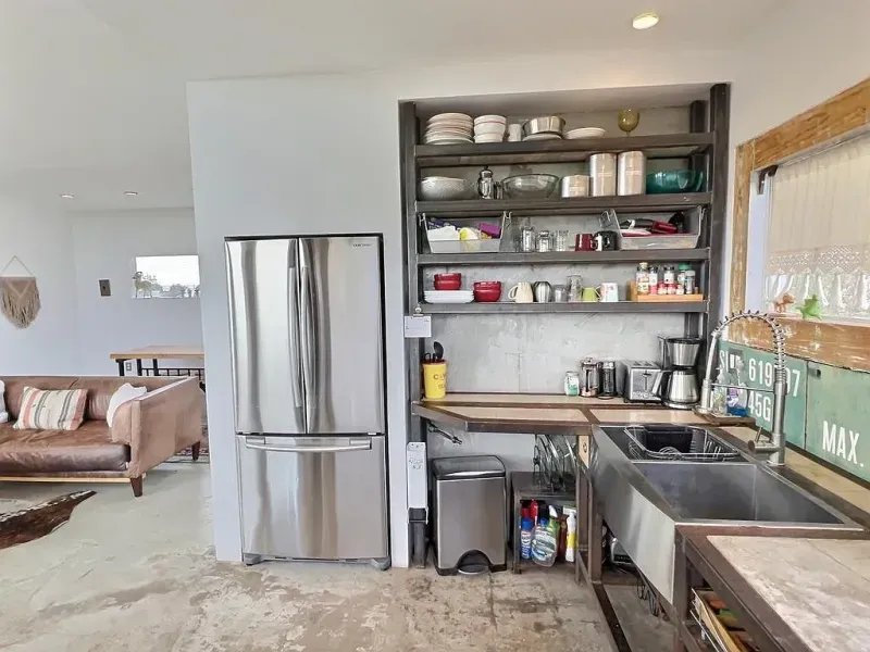 Mad Max Meets Fallout: A Texas Container Home Like No Other