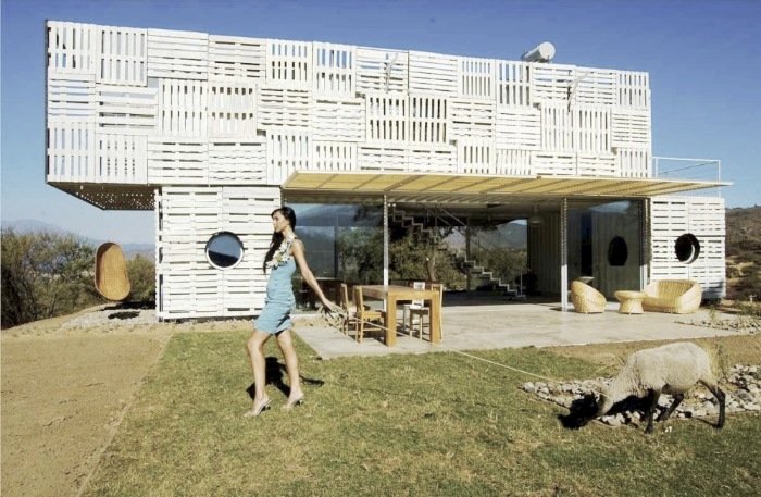 Manifesto House - Container Home - James & Mau, for Infiniski