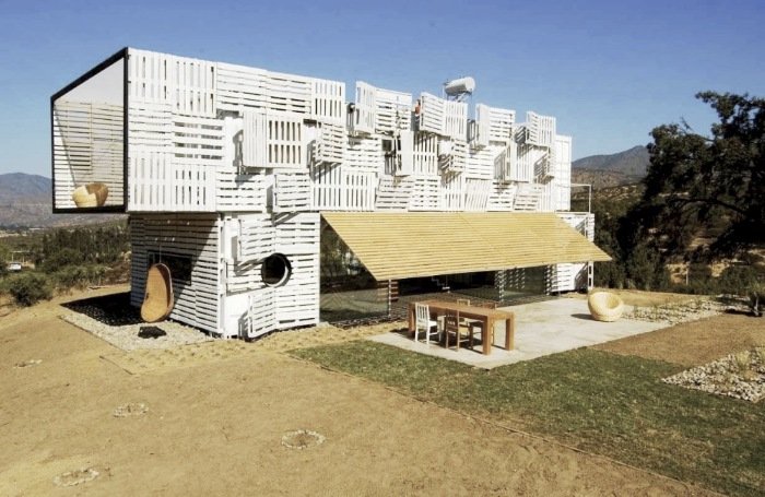 Manifesto House - Container Home - James & Mau, for Infiniski