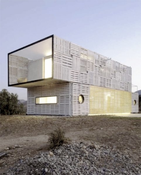 Manifesto House - Container Home - James & Mau, for Infiniski