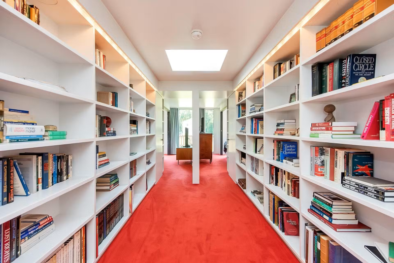 Adam Kalkin’s Shipping Container Home “Old Lady House” 2021