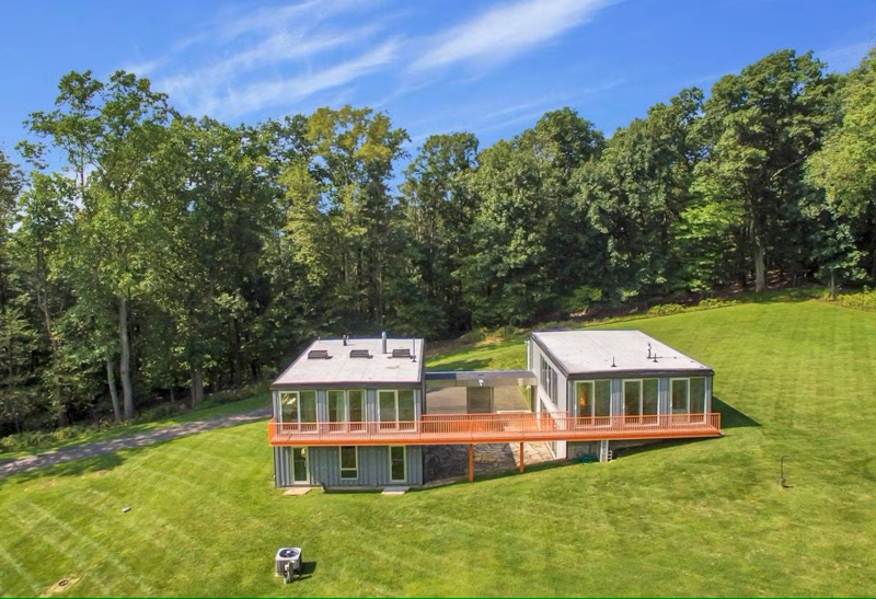 Adam Kalkin’s Shipping Container Home “Old Lady House” 2021