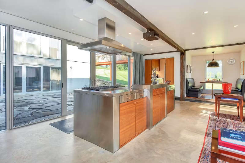 Adam Kalkin’s Shipping Container Home “Old Lady House” 2021