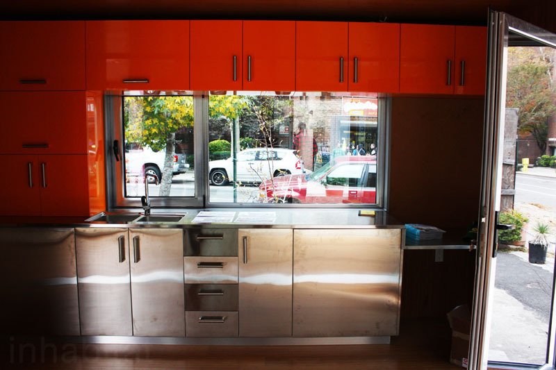 MEKA Shipping Container Home Pops Up in NY