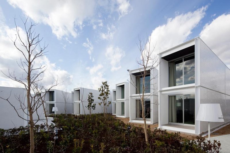 The Bayside Marina Hotel by Yasutaka Yoshimura Architects
