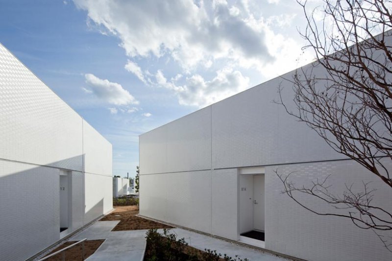 The Bayside Marina Hotel by Yasutaka Yoshimura Architects