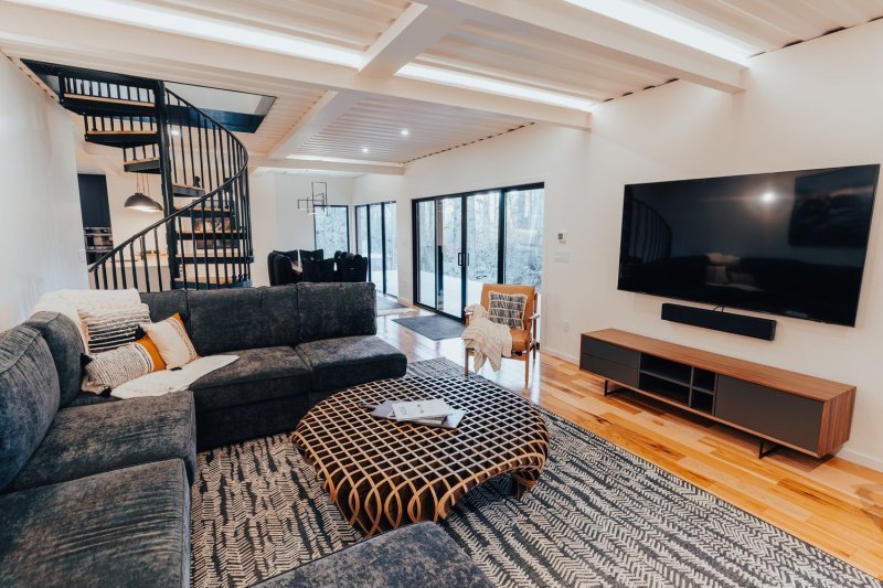 The Pacific Bin - Luxury Shipping Container Retreat - Sultan WA