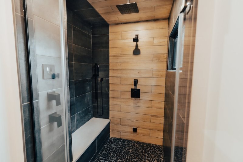 The Pacific Bin - Luxury Shipping Container Retreat - Sultan WA