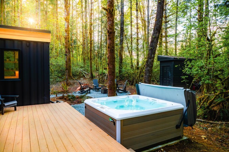 The Pacific Bin - Luxury Shipping Container Retreat - Sultan WA