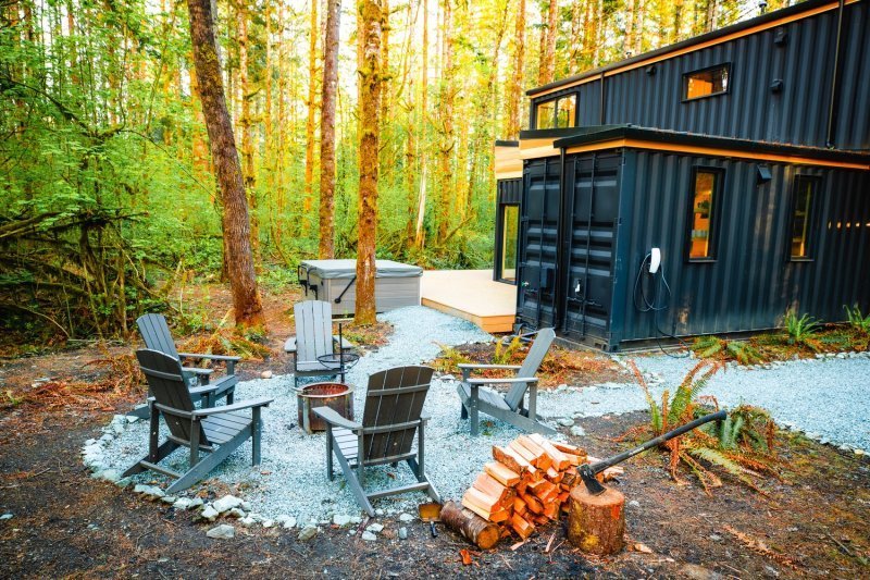 The Pacific Bin - Luxury Shipping Container Retreat - Sultan WA