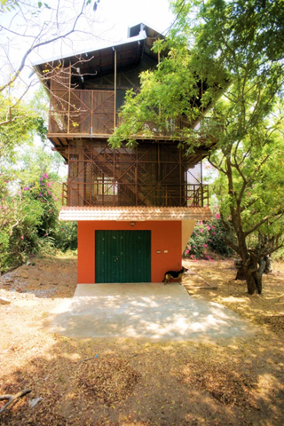 The Shipping Container & Timber Beach House, Srima Auroville