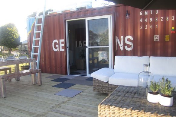 TOP DESIGN? SHIPPING CONTAINER ARCHITECTURE MEETS A REALITY TV SHOW