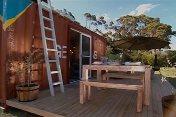 TOP DESIGN? SHIPPING CONTAINER ARCHITECTURE MEETS A REALITY TV SHOW